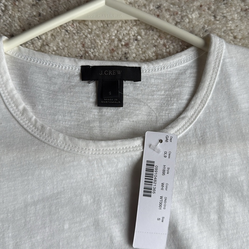 🆕J CREW White Tee - Picture 8 of 13